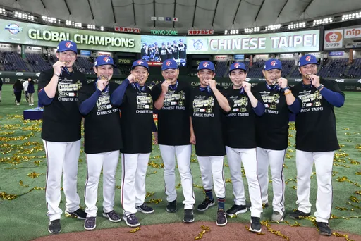 中華隊12強奪冠T恤引瘋狂預購！2天賣破10萬件緊急補貨