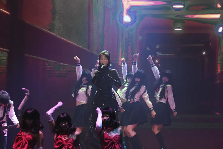 王若琳復古造型獻唱。金馬執委會提供