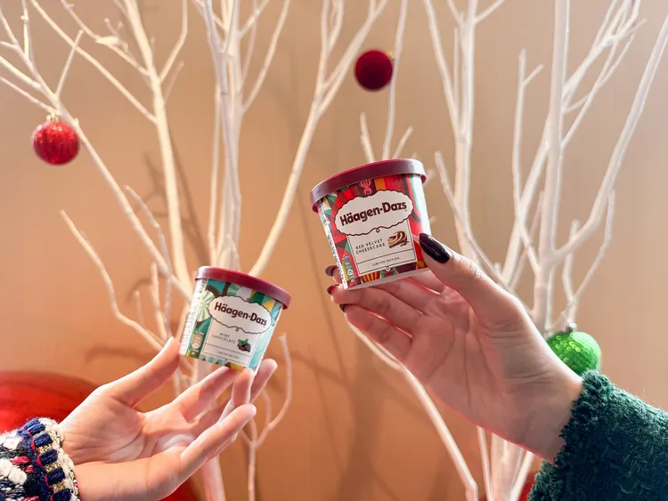 期間入住專案，即可獲贈哈根達斯迷你杯6入組兌換券。新板希爾頓提供