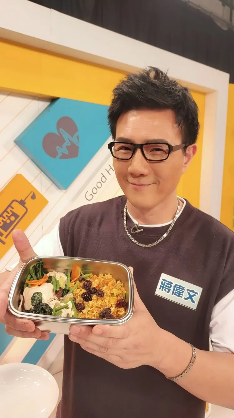 蔣偉文為了兒子出第8本料理書《地方爸爸蔣偉文的101款無麩質便當》。艾迪昇傳播提供