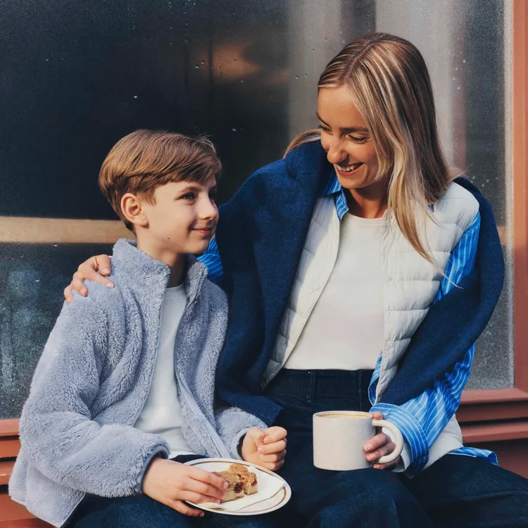 男女裝HEATTECH棉質極暖EXTRA WARM圓領T恤，590元。品牌提供