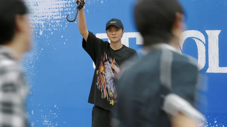 羅志祥為SCOOL開特訓班授課。天空娛樂提供