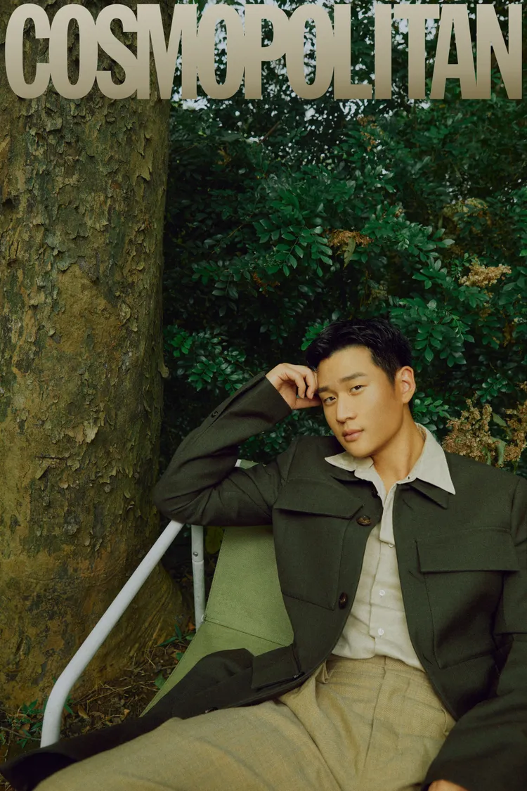 周興哲拍攝《COSMOPOLITAN》封面。《COSMOPOLITAN》提供