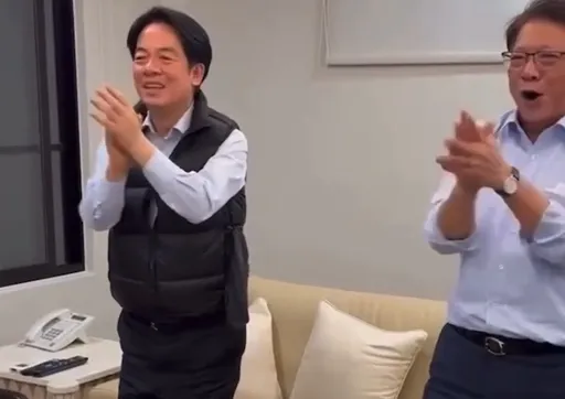 中華隊棒球奪世界冠軍 賴清德看到從椅子上跳起來拍手讚嘆!