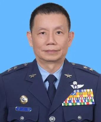 參謀本部上將副總長執行官由空軍副司令黃志偉中將調任，同時晉任空軍二級上將。國防部提供