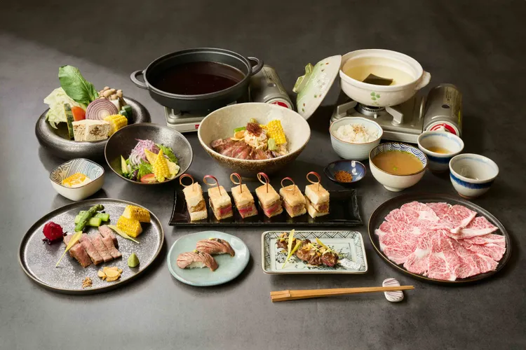 期間點選套餐，會員可享和牛加量優惠價300元。閤豐割烹提供