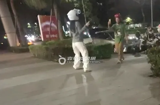 李多慧開心跳舞拍影片。特勤中心攝