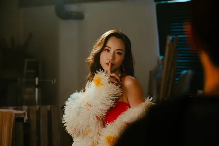 鄧麗欣化身調情教練。甲上提供