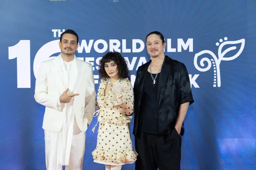 何超儀泰國放閃尪被拍 不解導演愛找她演醜角:我是美女