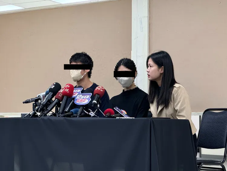 社會局兩位同仁出面說明職場霸凌情事。記者張綵茜攝