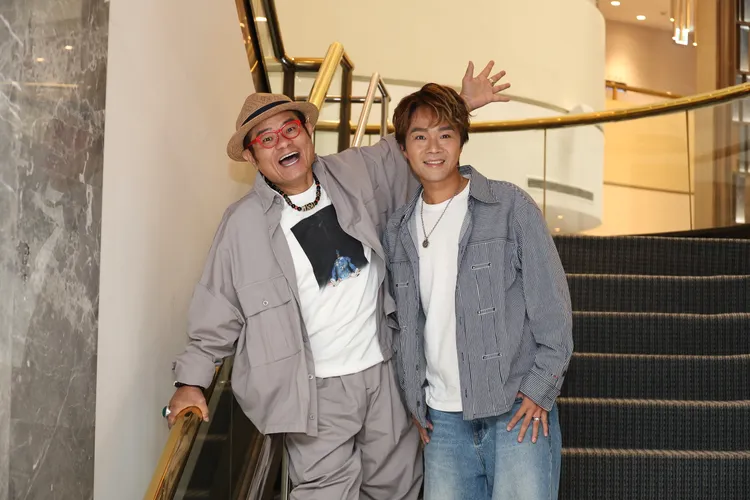 許效舜（左）與柯大堡今天一起出席「2024鬥陣趣」記者會。攝影中心攝