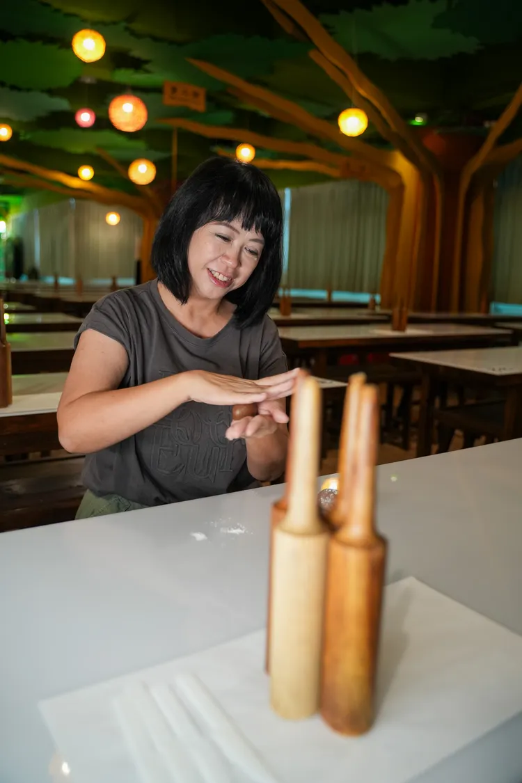 館內提供宜蘭餅DIY體驗。田欣雲攝影