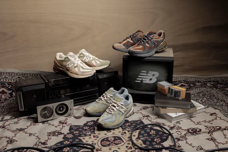 New Balance 1906R秋季新色，各4880元。品牌提供