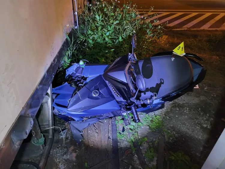 林姓男大生的機車。民眾提供