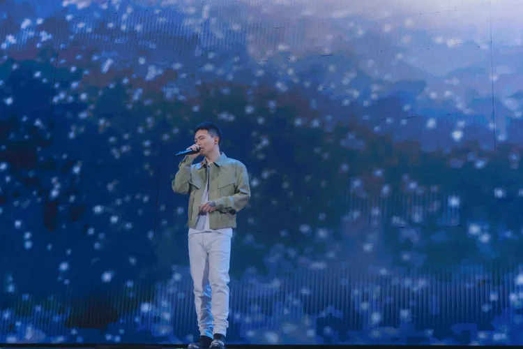 蕭秉治昨擔任五月天開場嘉賓。圖／相信音樂提供