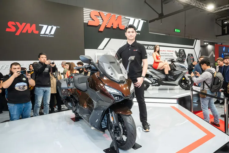 SYM全面升級的旗艦休旅重機產品TTLBT，透過三陽擅長的仿生設計手法，融合「靈龜」殼甲意象。業者提供