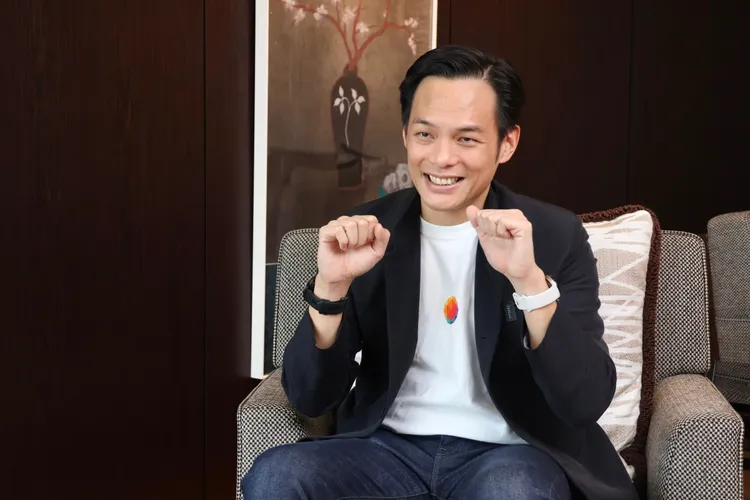 專訪中意外發現林之晨佩戴兩只手錶，原來這也是他為了即將到來的馬拉松所做的「科學化」準備工作。莊宗達攝影