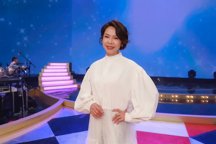 曾心梅入圍4次金曲獎，獲獎2次。民視提供