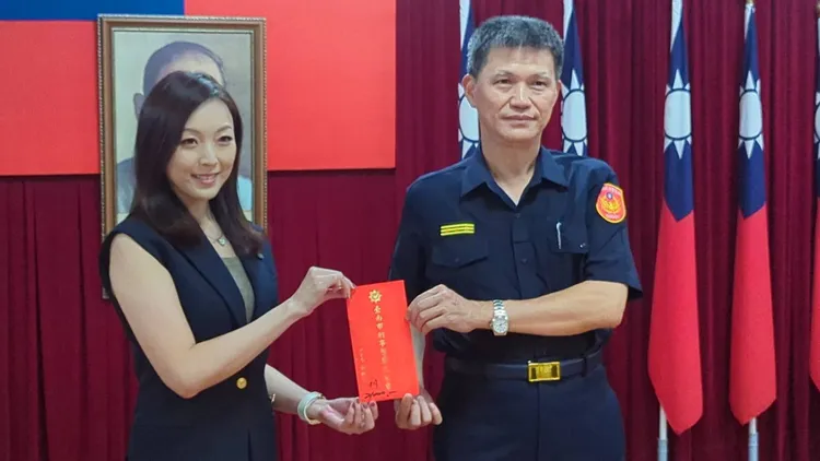 台南市警察局局長林國清（右）表示，對此案不護短、嚴懲查處。資料照片