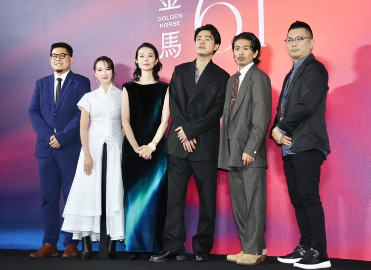 監製廚子健介（右起）、森田剛、成田凌、中村映里子、李杏宣傳《雨中的慾情》。莊宗達攝