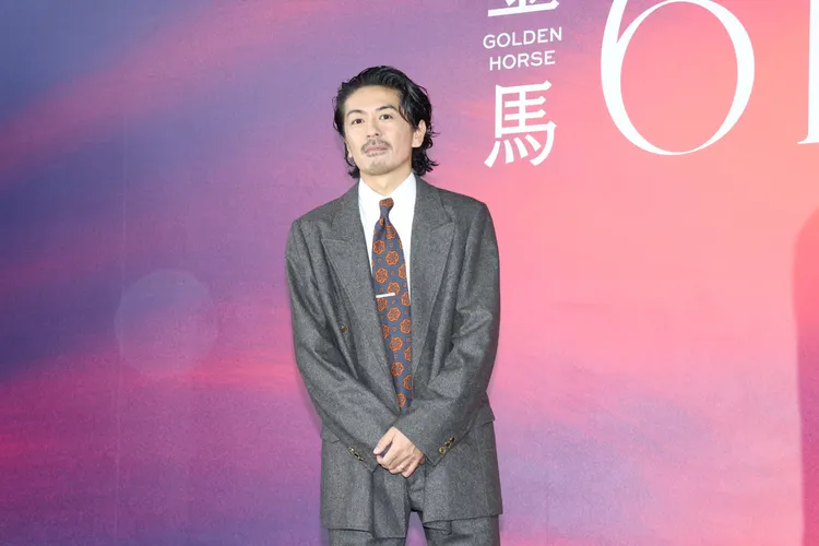 森田剛表示拍床戲請成田凌幫他檢查狀況。莊宗達攝