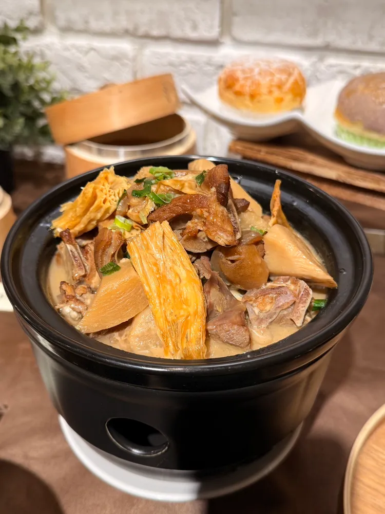 380元的腐竹羊腩煲12月上市。陳揚盛攝