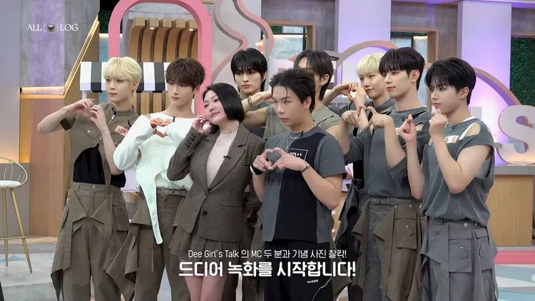 ALL(H)OURS難忘上小S節目，被咬手臂。翻攝YouTube