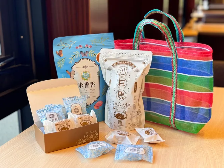 期間入住每房加贈五月天紀念小物。花蓮福容提供