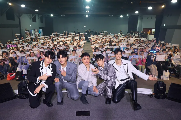 四帥與現場粉絲大合照 (左起劉泯廷  Jame  導演練建宏 涂善存  張豐豪)。GagaOOLala提供 