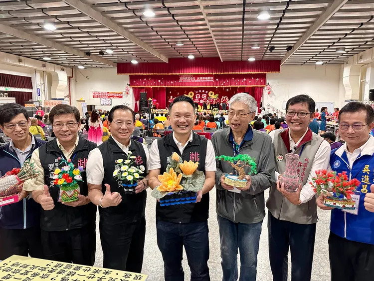 觀音區樹林社區發展協會舉辦福利社區化旗艦領航計畫成果展。桃園市府提供