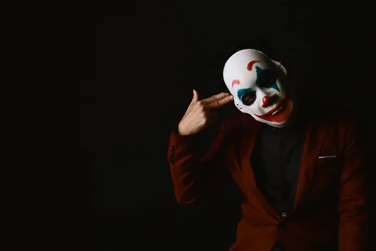 勾惡幫主。天使投資人提供