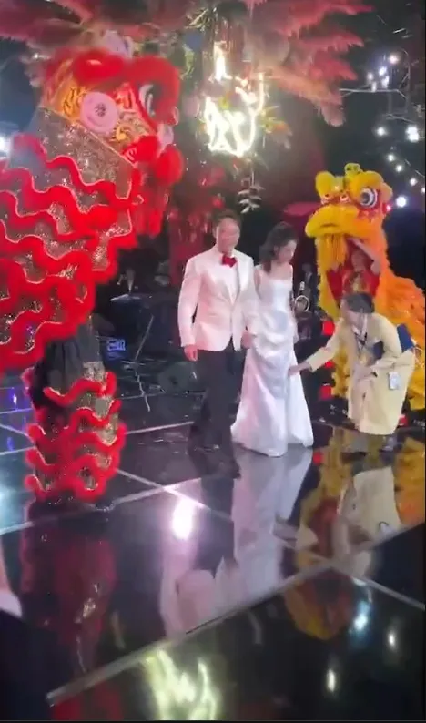 薄瓜瓜和許惠瑜婚宴由舞龍舞獅開場。翻攝X