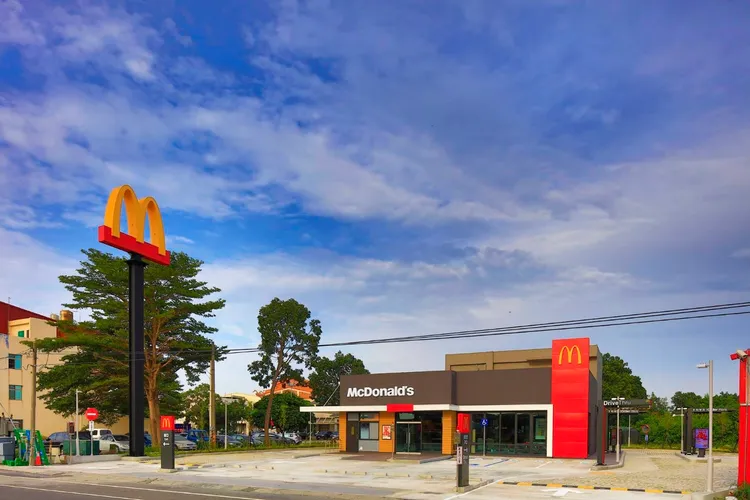 西螺中山餐廳佔地400坪以上。麥當勞提供