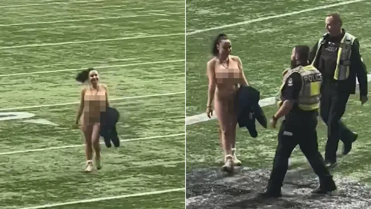 裸奔女子自己走到場邊後，2名保全才現身帶她離開。翻攝自X