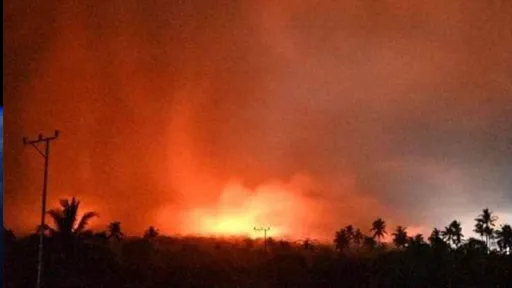 佛羅雷斯島火山狂噴熔岩 印尼9人命喪火海村民逃亡!