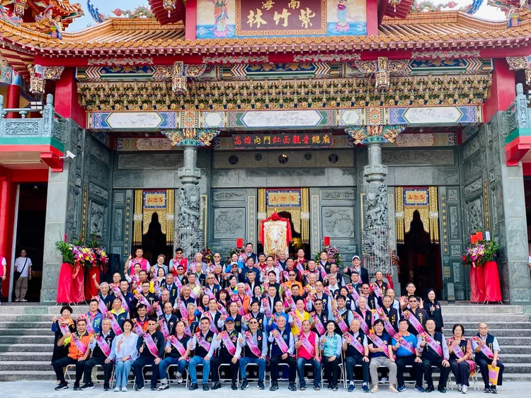 上百家廟宇在內門紅面觀音總廟大會師。翻攝畫面