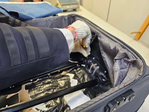 避免行李箱出國被摔壞 機場搬運員曝1大關鍵原因!