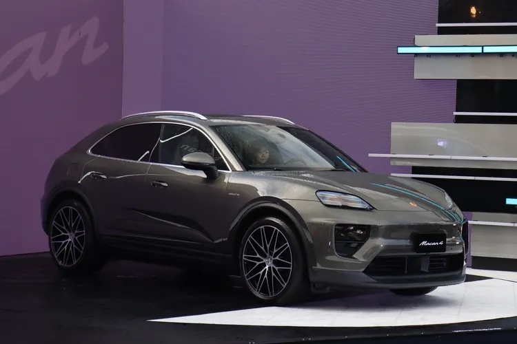 更加銳利的車身比例與保時捷的設計DNA，使全新Macan看起來更加動感且具張力。林浩昇攝