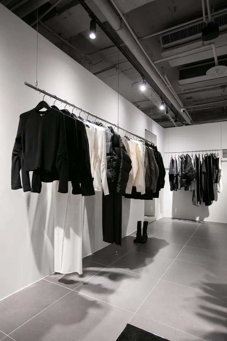 店內帶來一系列時髦單品。品牌提供