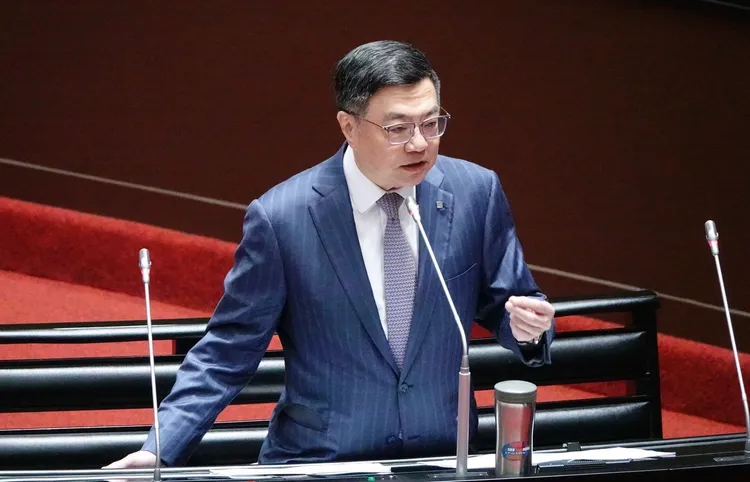 行政院長卓榮泰說明，像是2023年、2024年中央都釋出逾8000億元，大幅改善地方財政狀況。資料照，莊宗達攝