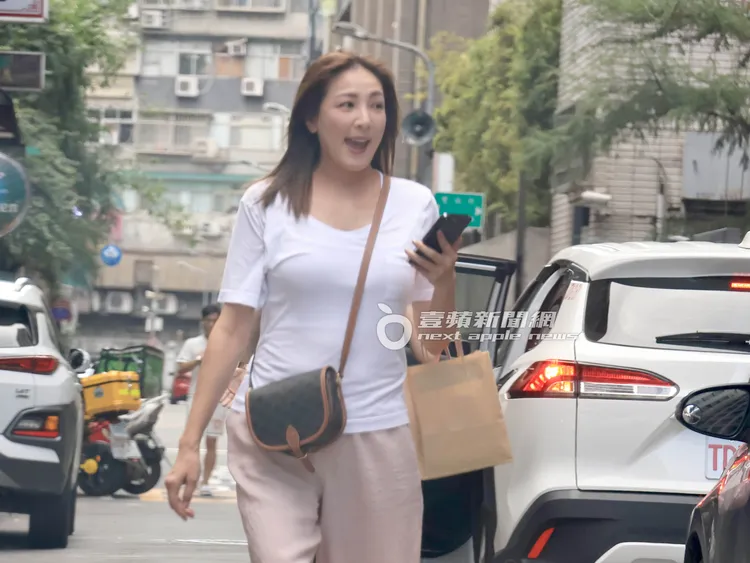 長腿名模陳思璇元氣十足。特勤中心攝