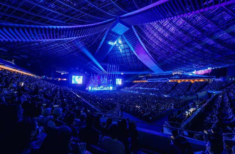 李宗盛時隔10年獅城開唱，吸引萬名粉絲朝聖，座無虛席。圖／相信音樂提供