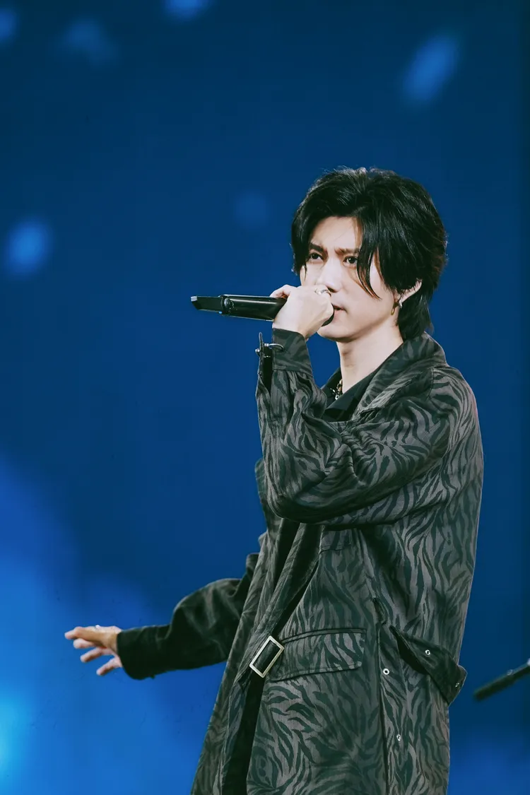 黃霆睿為五月天上海站巡演擔任開場嘉賓。圖／環球音樂提供