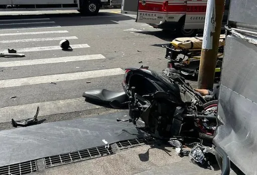 台中又传死亡车祸!厢型车巷口左转撞直行机车 36岁骑士身亡