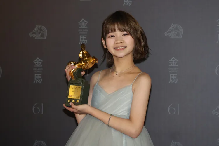 鄭又菲奪下最佳新演員獎。莊宗達攝