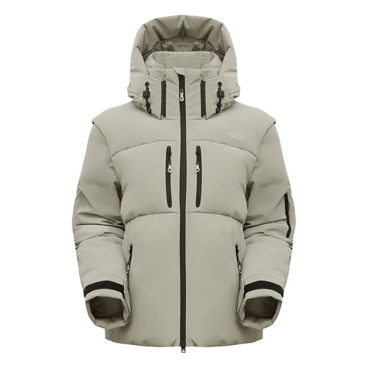 The North Face UE女款棕色可拆卸衣袖羽絨外套，1萬8380元。品牌提供