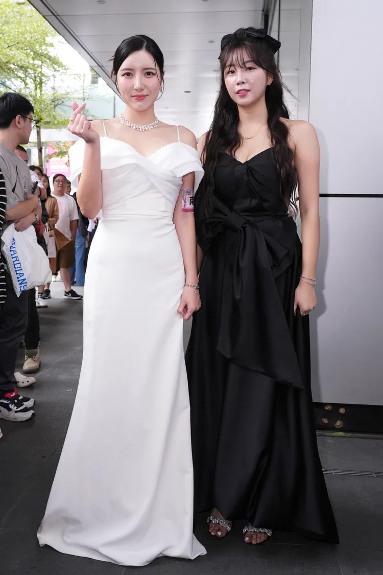 南珉貞（左）、安芝儇暢談擇偶條件。彭欣偉攝