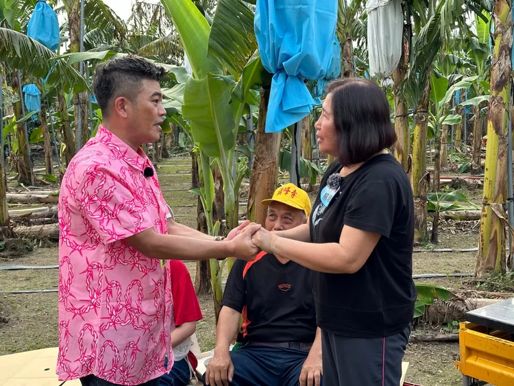 馬國畢與職人惺惺相惜。民視提供