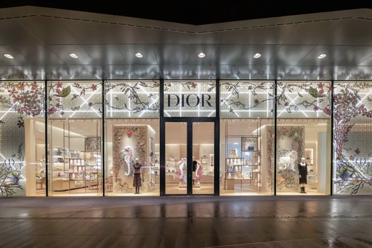DIOR Diamond Towers專賣店。品牌提供