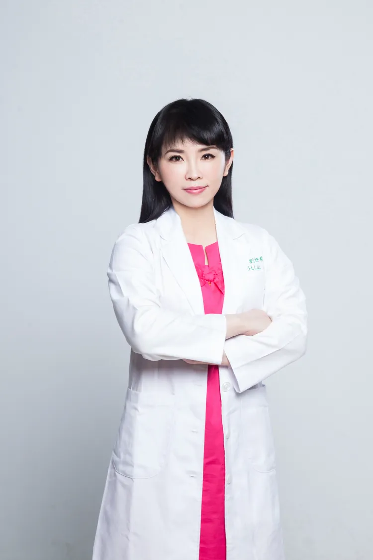 諮詢醫師 高雄維格醫美診所 劉妍希醫師